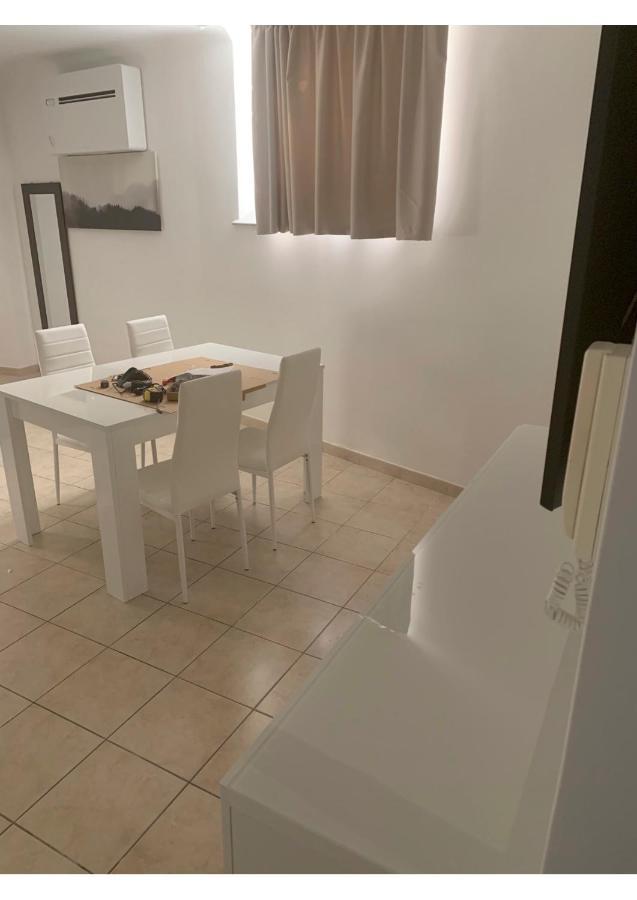 Appartamento Vacanze Breda Genoa Luaran gambar